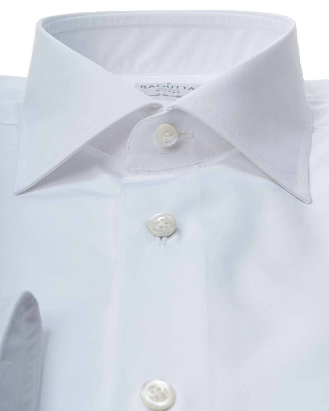 shop BAGUTTA  Camicia: Bagutta camicia bianca in cotone.
Colletto semi francese.
Slim fit.
Polsini squadrati.
Composizione: 100% cotone.
Made in Italy.. B345V CN7767-001 number 3828648
